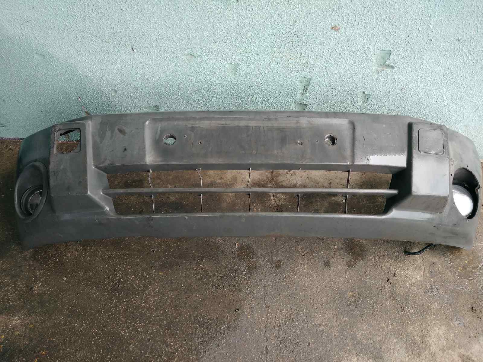 PARAGOLPES DELANTERO