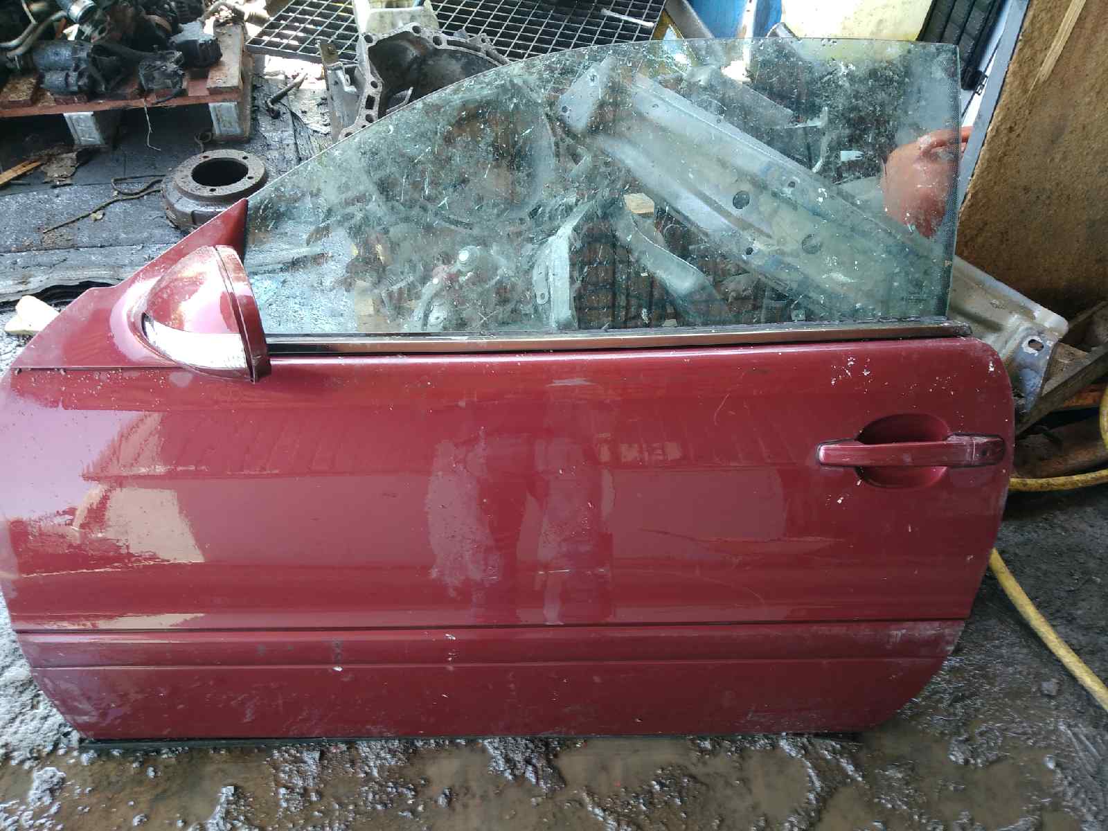 PUERTA DELANTERA IZQUIERDA