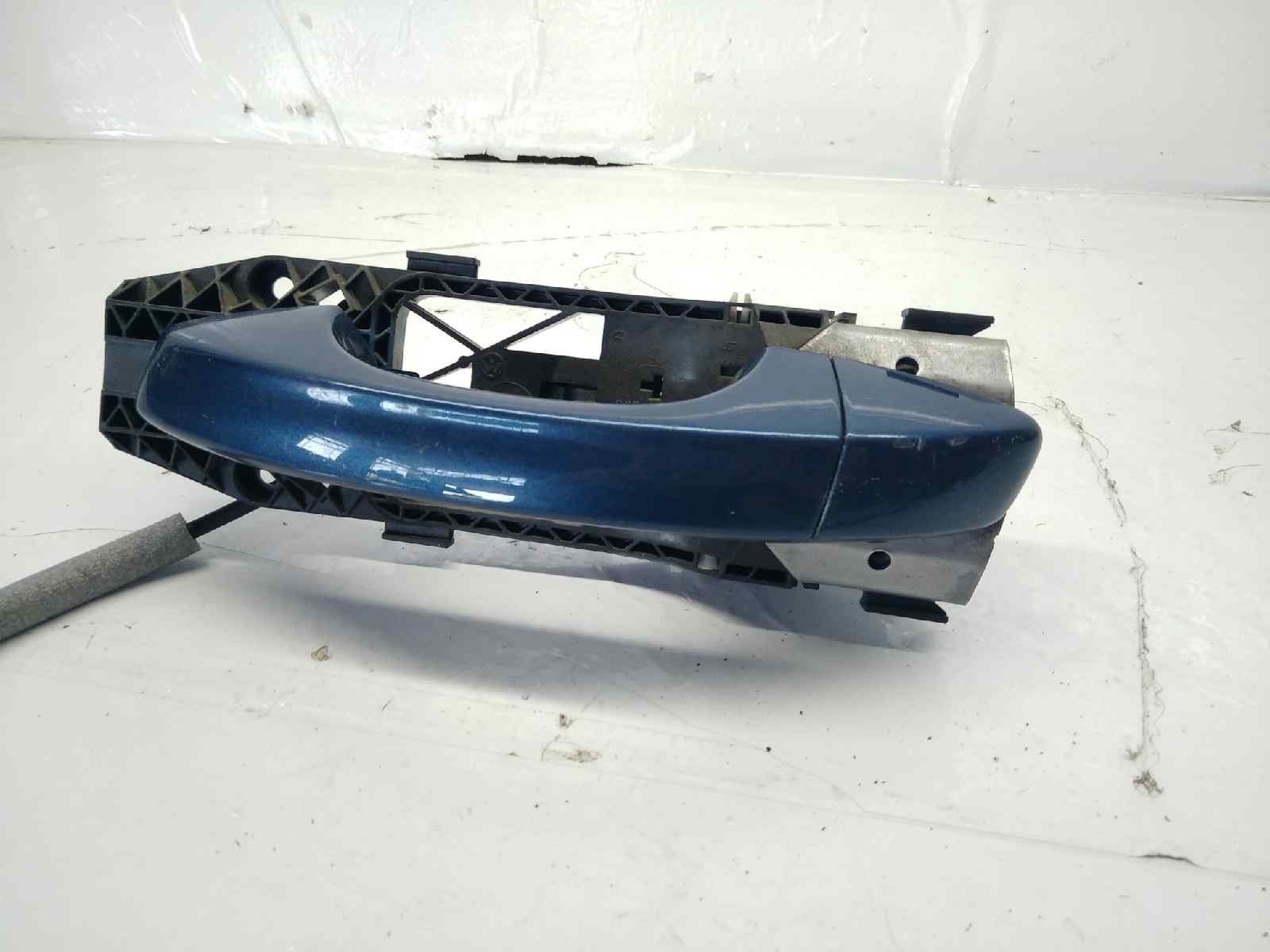 MANETA EXTERIOR DELANTERA DERECHA