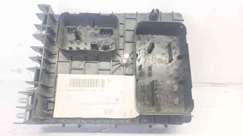 CAJA RELES / FUSIBLES