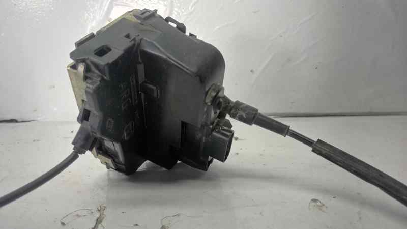 CERRADURA PUERTA TRASERA IZQUIERDA 