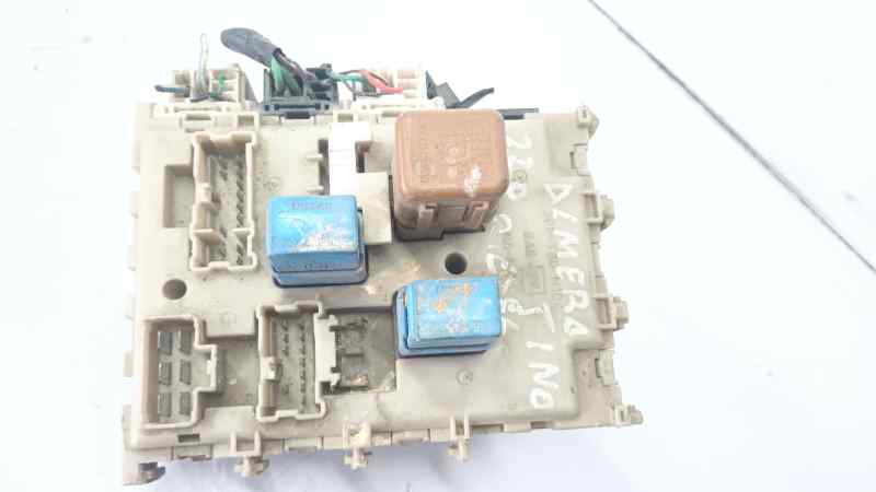 CAJA RELES / FUSIBLES