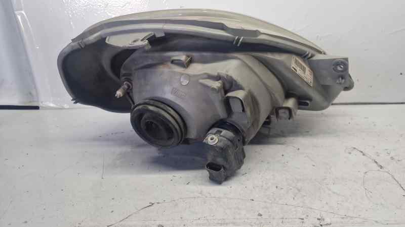 7700311371 FARO IZQUIERDO RENAULT TRAFIC CAJA CERRADA (AB 4.01)