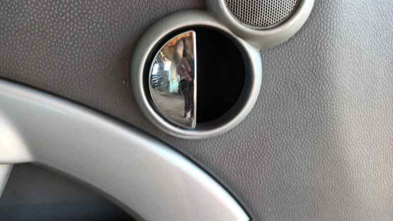 MANETA INTERIOR DELANTERA IZQUIERDA