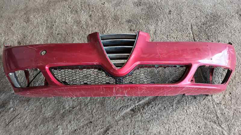 PARAGOLPES DELANTERO