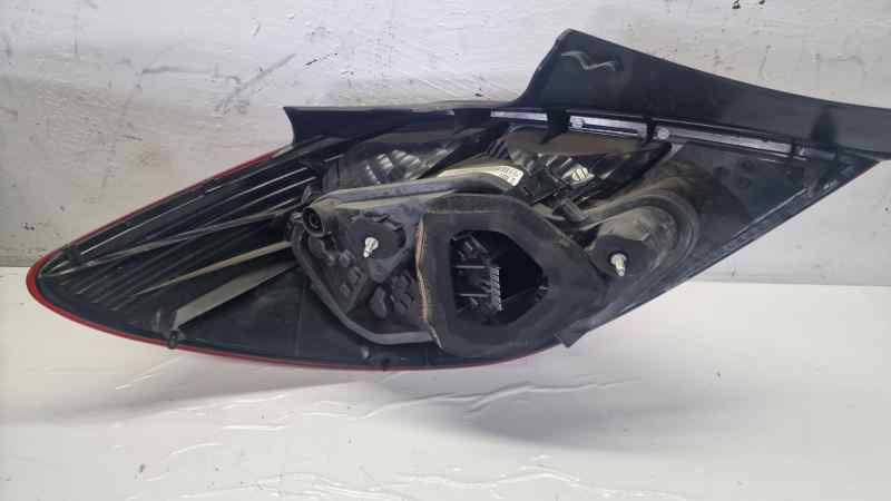 PILOTO TRASERO DERECHO