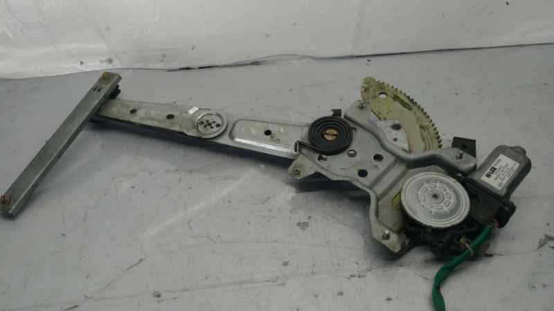 ELEVALUNAS DELANTERO IZQUIERDO