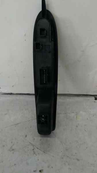 MANDO ELEVALUNAS DELANTERO IZQUIERDO 