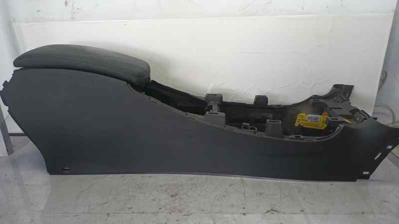 969100006R APOYABRAZOS CENTRAL RENAULT LAGUNA III