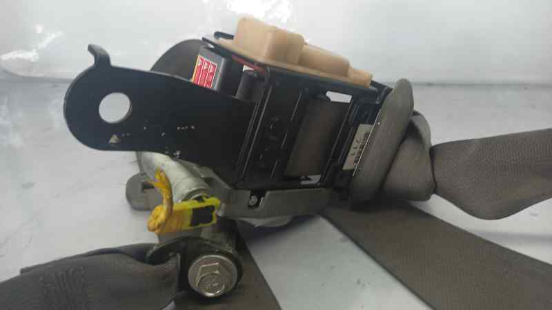 CINTURON SEGURIDAD DELANTERO DERECHO