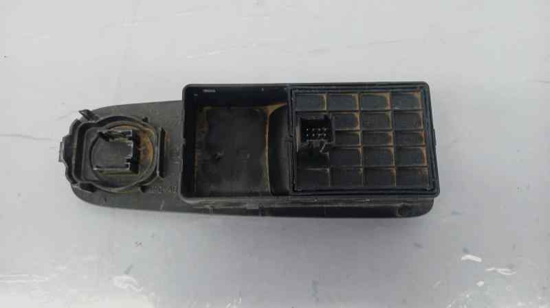 1121975 MANDO ELEVALUNAS DELANTERO IZQUIERDO  FIAT DUCATO CAJA CERRADA 33, TECHO ELEVADO (06.2006)