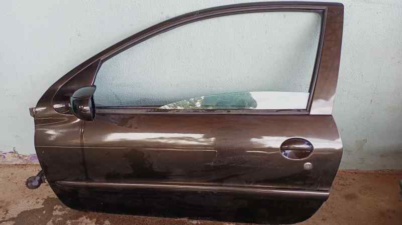 PUERTA DELANTERA IZQUIERDA