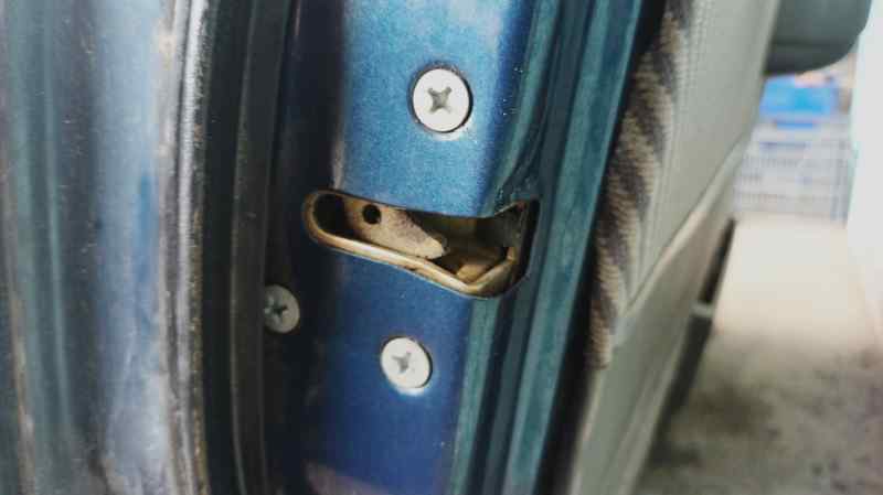 CERRADURA PUERTA DELANTERA IZQUIERDA 