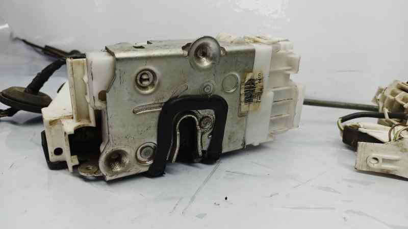 CERRADURA PUERTA TRASERA IZQUIERDA 