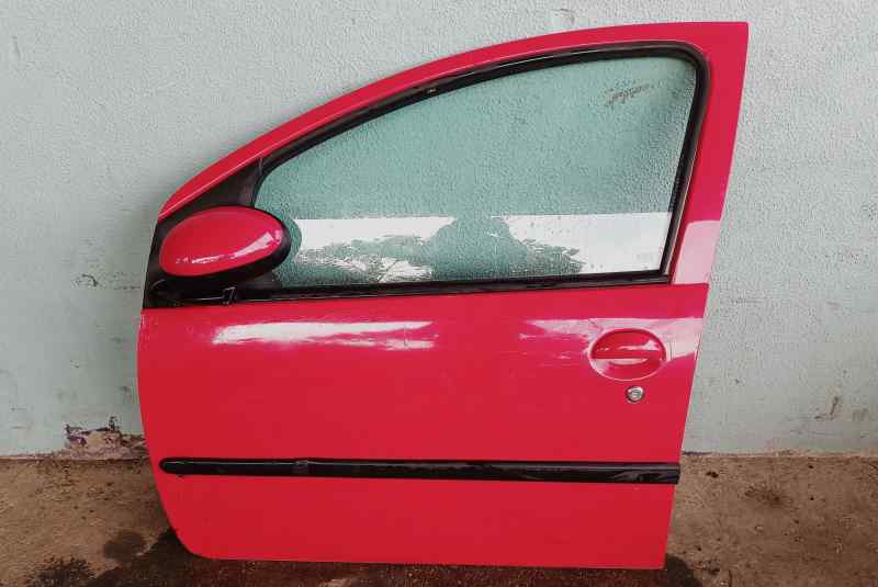 PUERTA DELANTERA IZQUIERDA