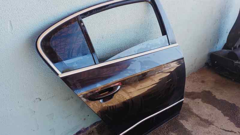 PUERTA TRASERA DERECHA