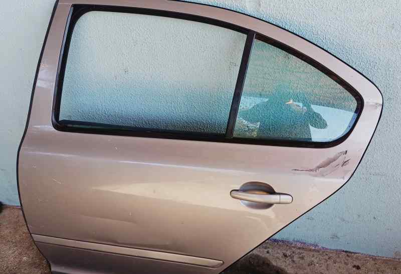 PUERTA TRASERA IZQUIERDA