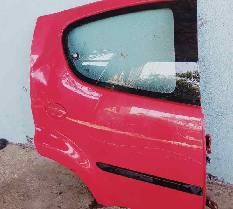 PUERTA TRASERA DERECHA