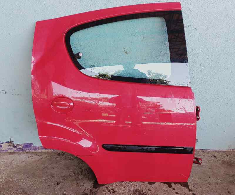 PUERTA TRASERA DERECHA