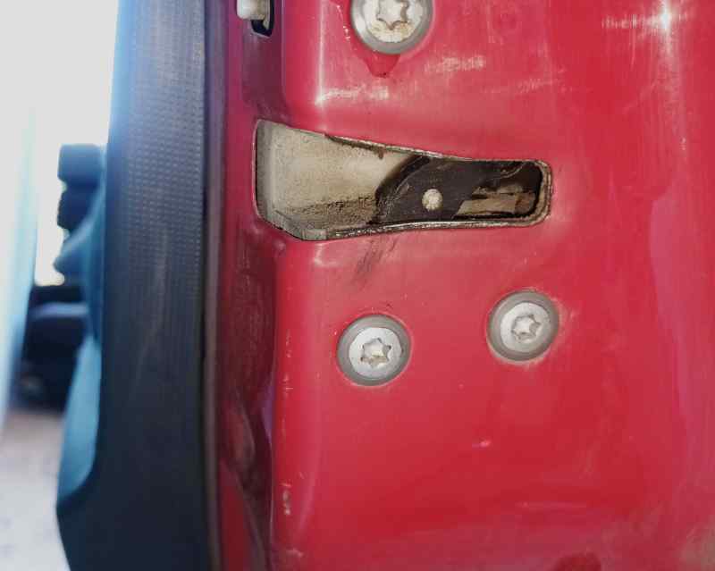 B000950680 CERRADURA PUERTA TRASERA DERECHA  CITROEN C1