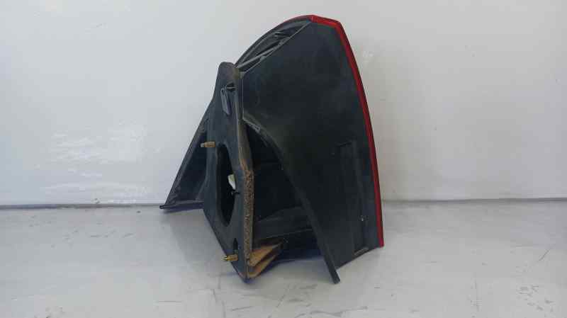 PILOTO TRASERO DERECHO