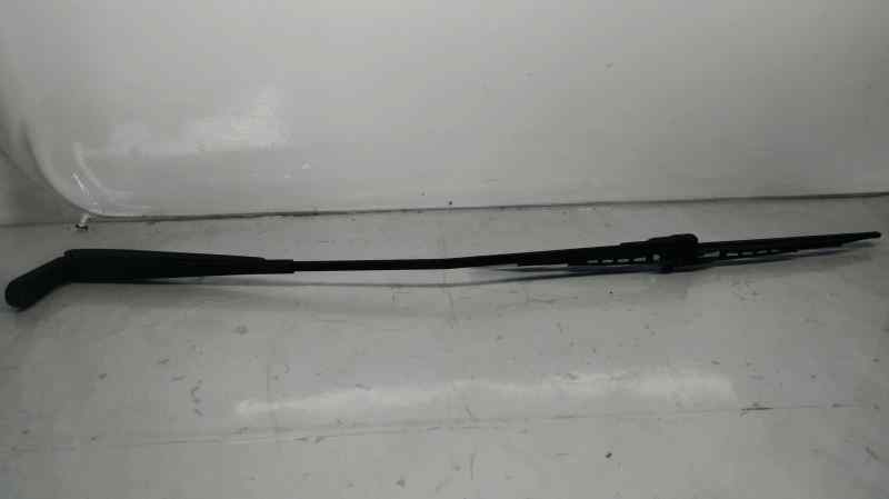 BRAZO LIMPIA DELANTERO DERECHO