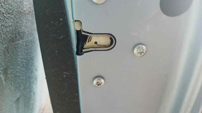 CERRADURA PUERTA TRASERA DERECHA 