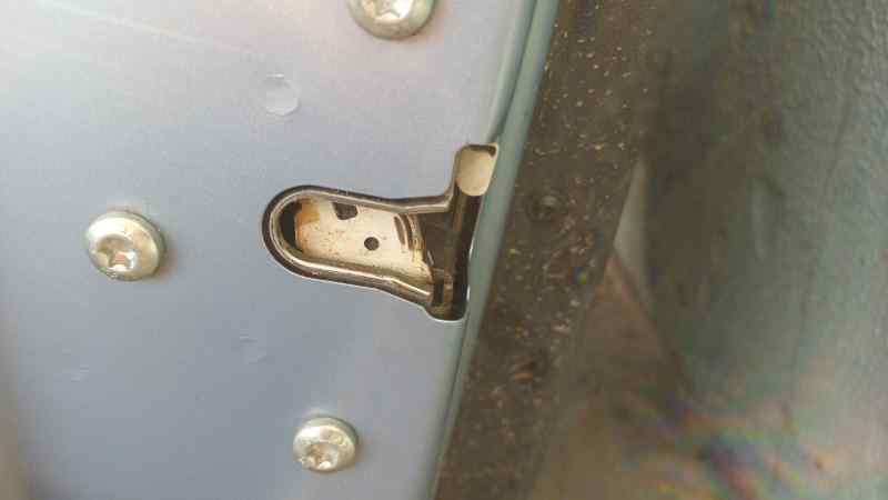 CERRADURA PUERTA DELANTERA IZQUIERDA 