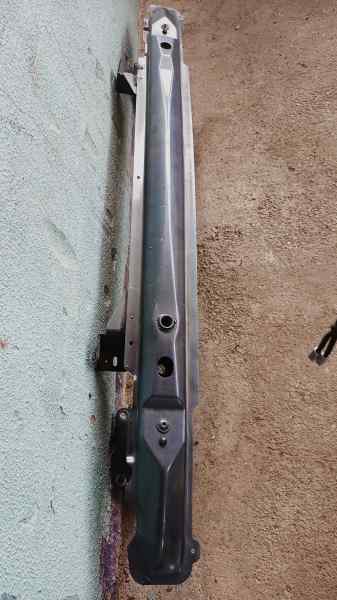 REFUERZO PARAGOLPES DELANTERO