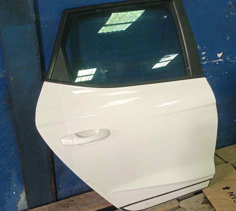 PUERTA TRASERA DERECHA