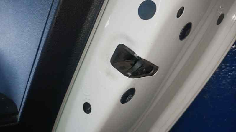 CERRADURA PUERTA TRASERA DERECHA 