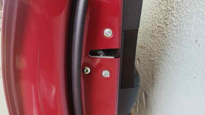 CERRADURA PUERTA DELANTERA IZQUIERDA 