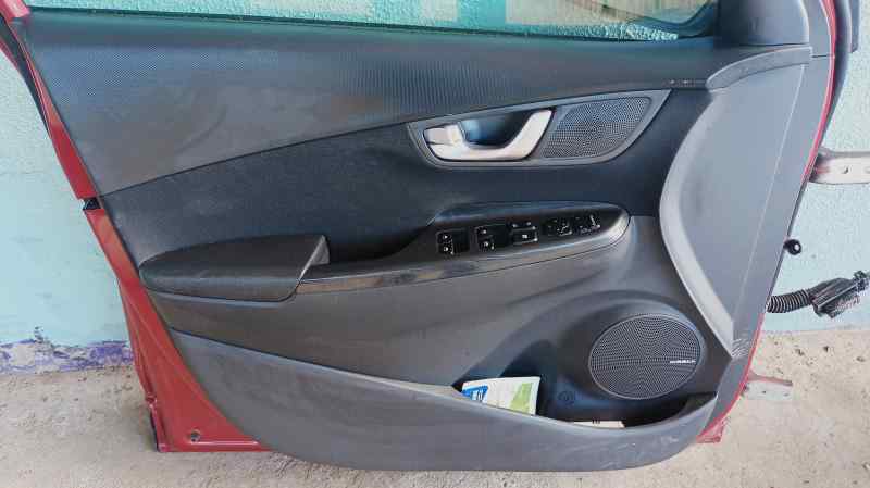 GUARNECIDO PUERTA DELANTERA IZQUIERDA