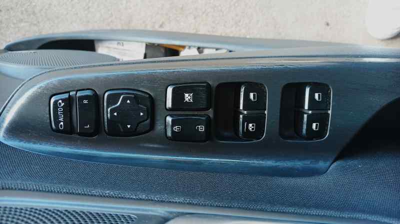 MANDO ELEVALUNAS DELANTERO IZQUIERDO 