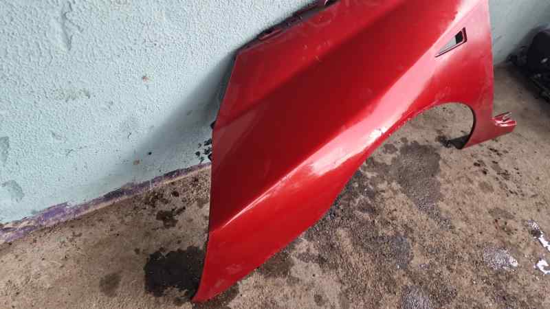 ALETA DELANTERA IZQUIERDA