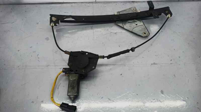 ELEVALUNAS DELANTERO IZQUIERDO