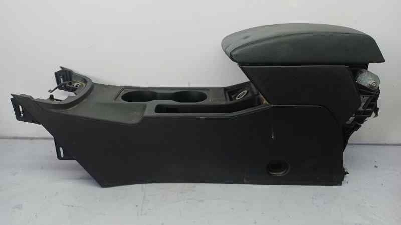 5F0858329A APOYABRAZOS CENTRAL SEAT LEON ST (5F8)