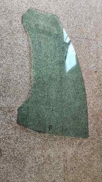 LUNA DELANTERA IZQUIERDA