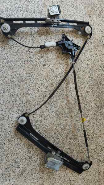 ELEVALUNAS DELANTERO IZQUIERDO