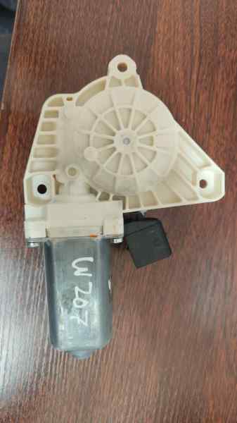 MOTOR ELEVALUNAS DELANTERO IZQUIERDO