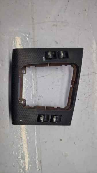 MANDO ELEVALUNAS DELANTERO IZQUIERDO 