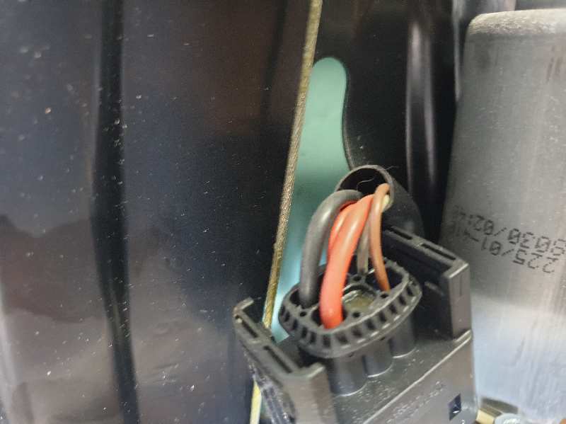 LUNA TRASERA DERECHA