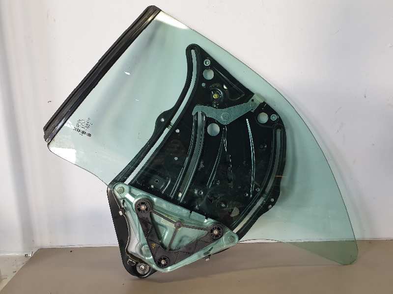 LUNA TRASERA DERECHA