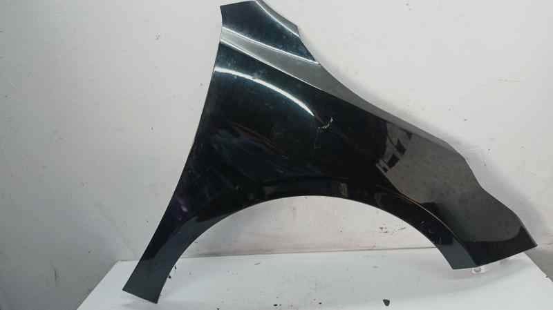 ALETA DELANTERA DERECHA