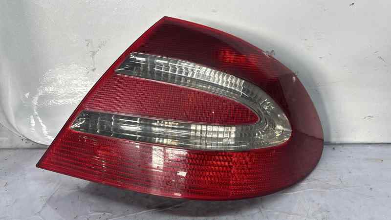 PILOTO TRASERO DERECHO