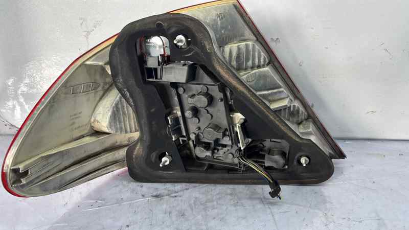 PILOTO TRASERO DERECHO