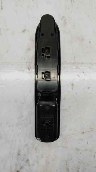 MANDO ELEVALUNAS DELANTERO IZQUIERDO 