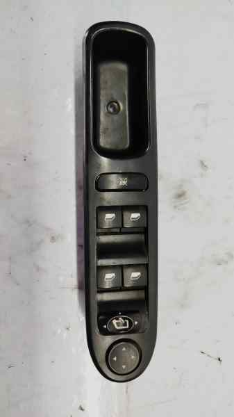 MANDO ELEVALUNAS DELANTERO IZQUIERDO 