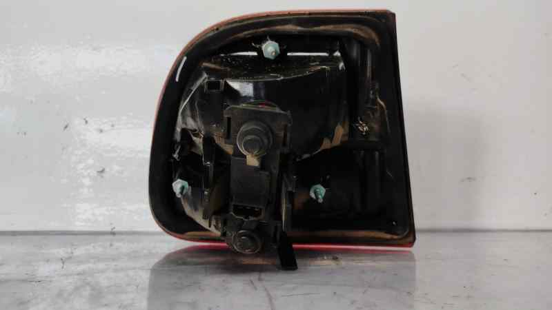 PILOTO TRASERO DERECHO