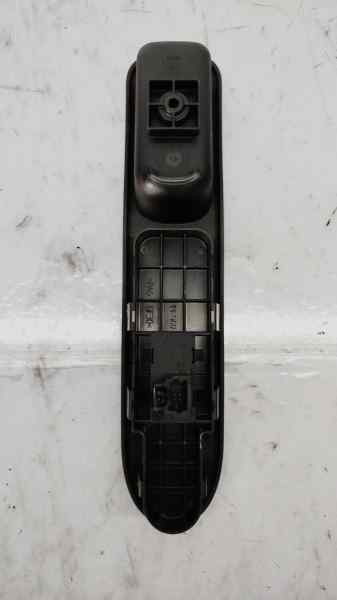 MANDO ELEVALUNAS DELANTERO DERECHO